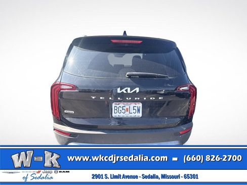 Used 2022 Kia Telluride EX w/ EX Premium Package AWD/4WD image 5
