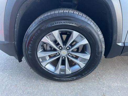 Used 2025 Chevrolet Equinox LT image 5