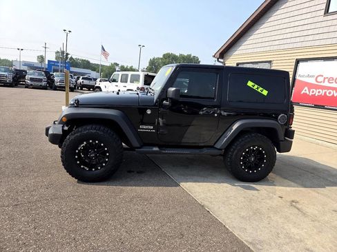 Used 2017 Jeep Wrangler Sport image 8