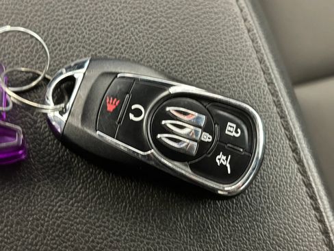 Used 2024 Buick Envista Sport Touring w/ Convenience I Package FWD image 49