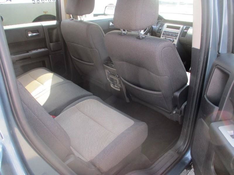 Used 2010 Ford Flex SE FWD image 8