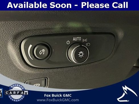 Used 2023 GMC Terrain SLE w/ Driver Convenience Package image 13