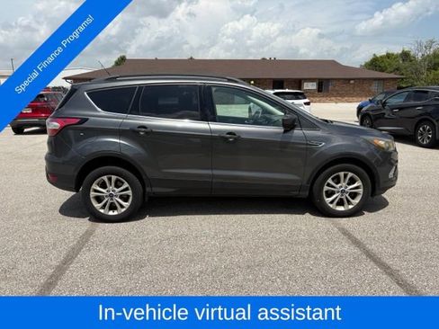 Used 2018 Ford Escape SE w/ SE Sync 3 Package FWD image 8