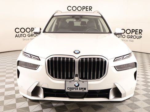 Used 2025 BMW X7 xDrive40i image 10