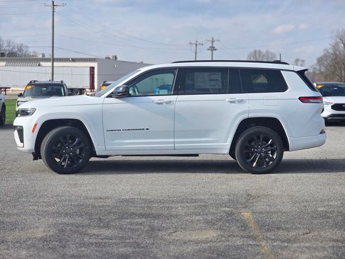 New 2026 Jeep Grand Cherokee L Limited AWD/4WD image 4