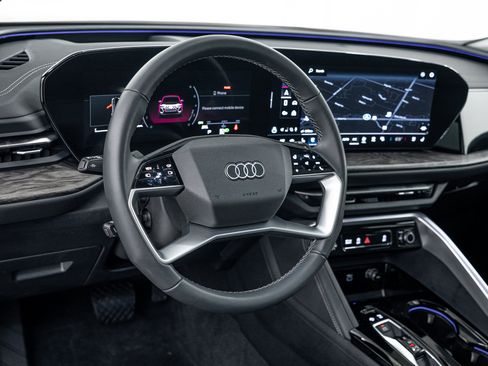 Used 2025 Audi Q5 Premium Plus w/ Premium Plus AWD/4WD image 9
