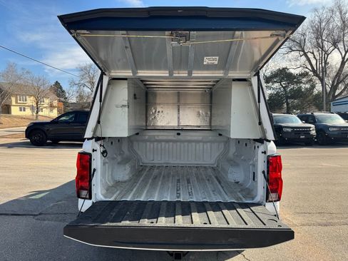 Used 2023 Chevrolet Colorado W/T image 11