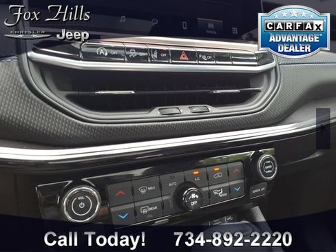 Used 2025 Jeep Compass Limited w/ Sun & Sound Group AWD/4WD image 23