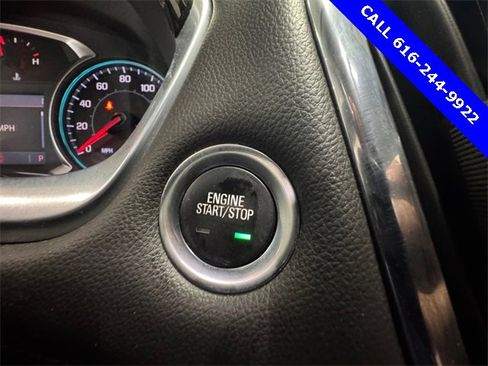 Used 2020 Chevrolet Traverse LT w/ Driver Confidence II Package image 21