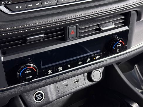 Certified 2023 Nissan Rogue SV AWD/4WD image 18