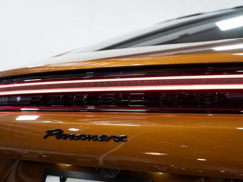 Certified 2024 Porsche Panamera image 9