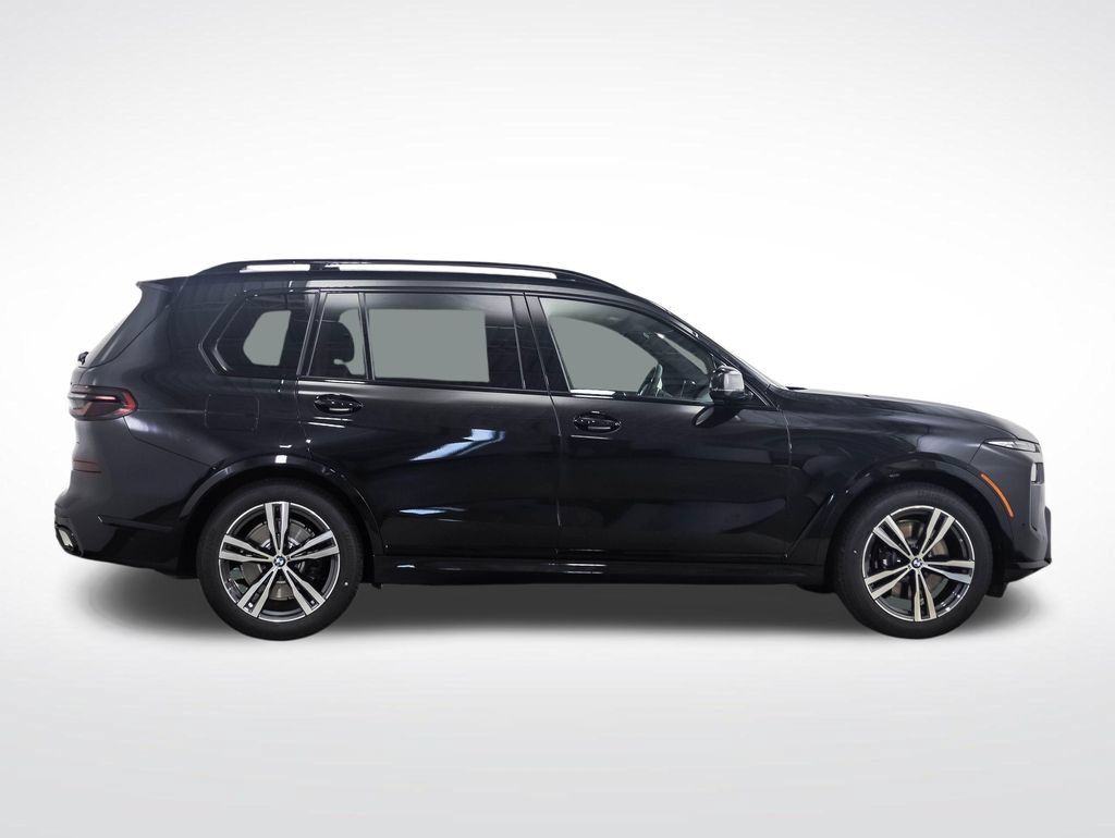 Used 2027 BMW X7 xDrive40i w/ M Sport Package AWD/4WD image 6