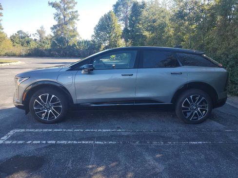 New 2025 Cadillac Optiq Sport 1 image 2