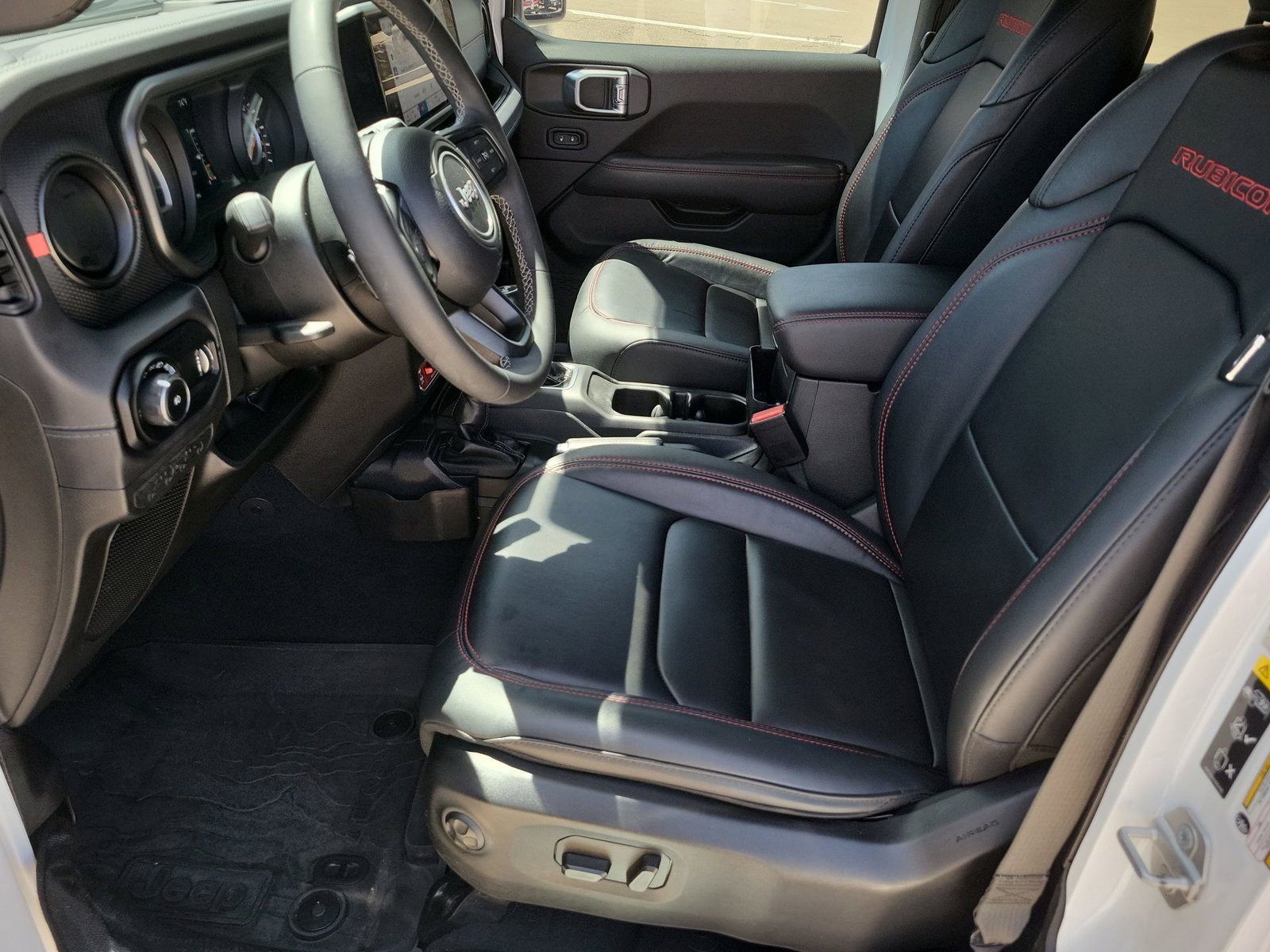 Used 2025 Jeep Wrangler Unlimited Rubicon AWD/4WD image 20