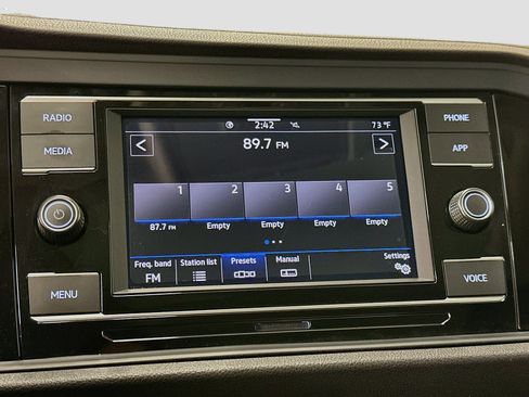 Used 2024 Volkswagen Jetta SE w/ Panoramic Sunroof Package FWD image 21