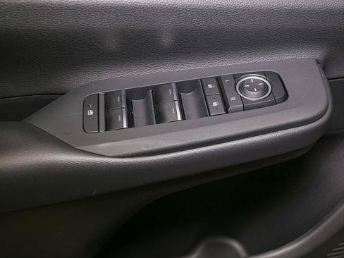 Used 2024 Toyota Prius Prime FWD image 38
