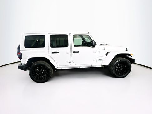 Used 2024 Jeep Wrangler Unlimited Sahara AWD/4WD image 10