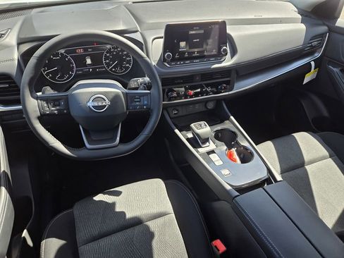 New 2026 Nissan Rogue SV FWD image 10