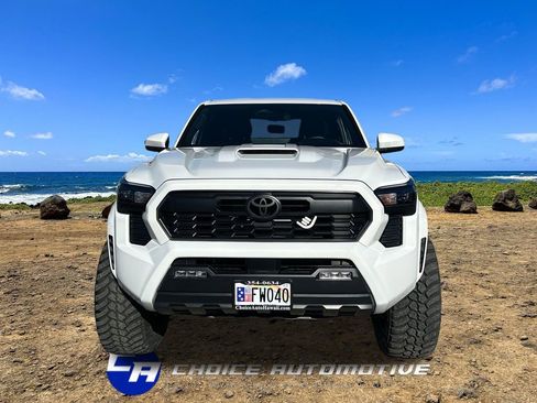 Used 2024 Toyota Tacoma TRD Sport image 10