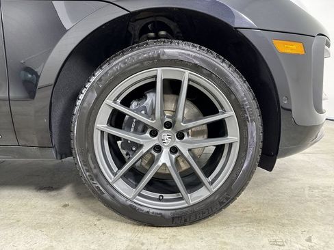 Certified 2026 Porsche Macan Turbo AWD/4WD image 15