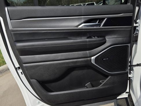 New 2026 Jeep Grand Wagoneer L 4WD image 12