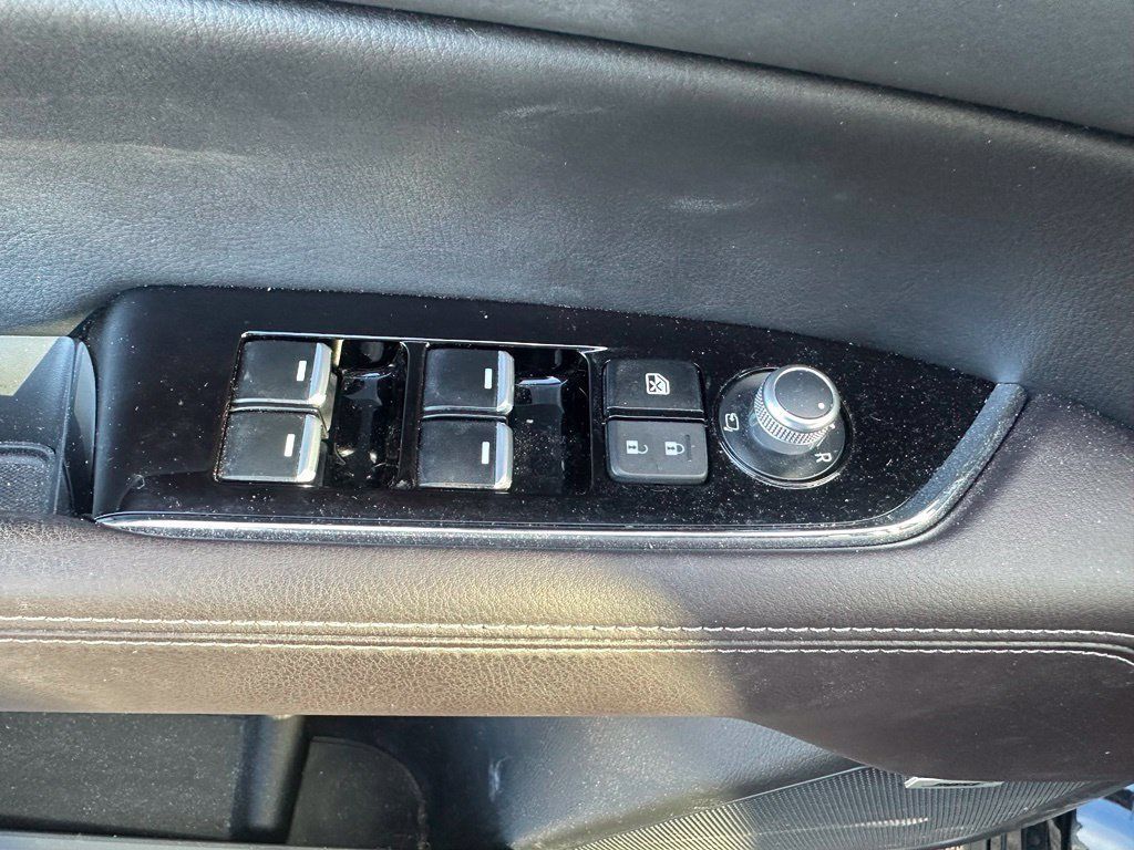 Used 2024 MAZDA CX-5 Signature AWD/4WD image 9
