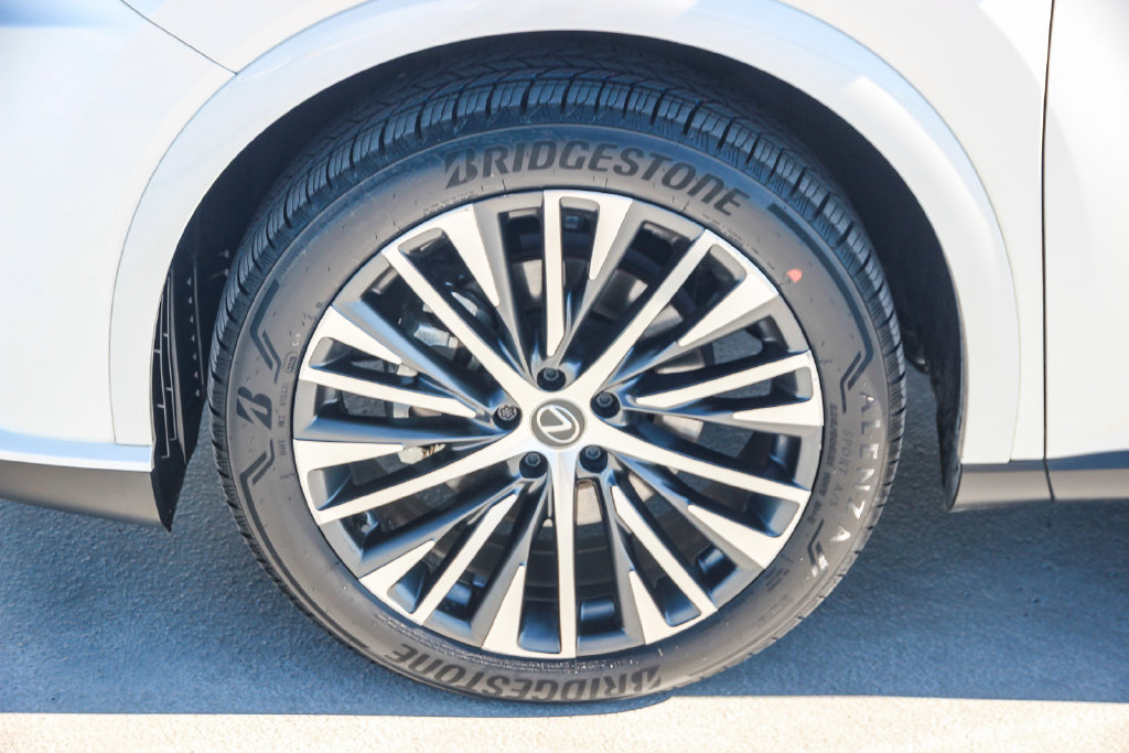 Certified 2024 Lexus RX 350 Premium Plus w/ Cold Area Package FWD image 11