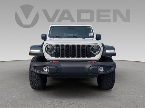 New 2025 Jeep Gladiator Rubicon image 19