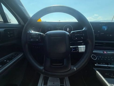 Used 2025 Hyundai Santa Fe Calligraphy AWD/4WD image 17
