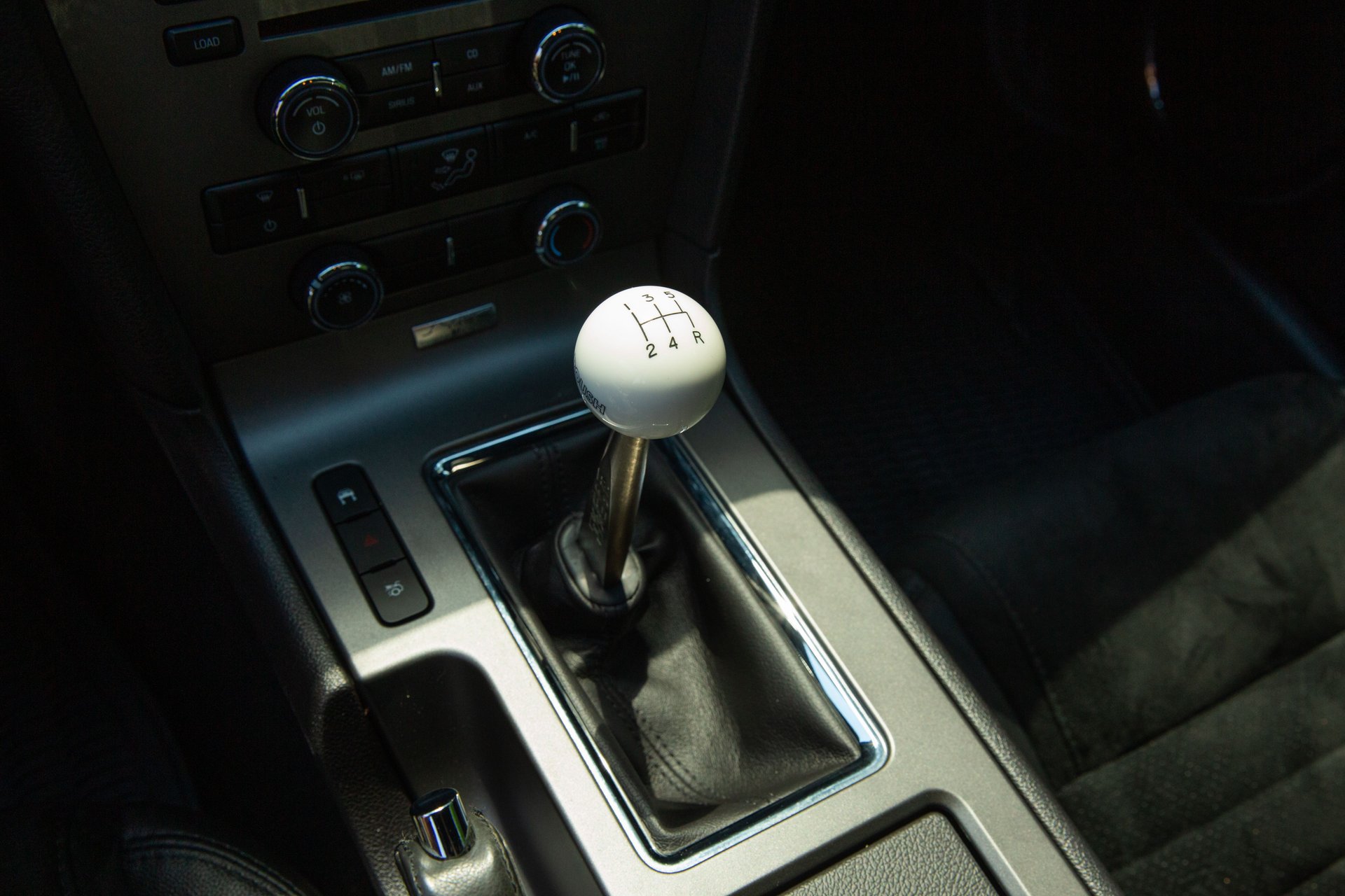 Used 2010 Ford Mustang GT RWD image 34