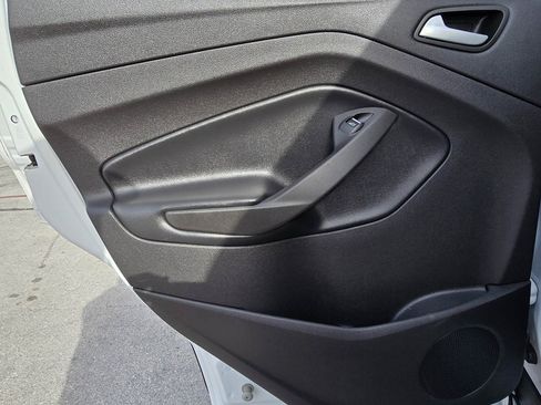 Used 2019 Ford Escape SE image 23