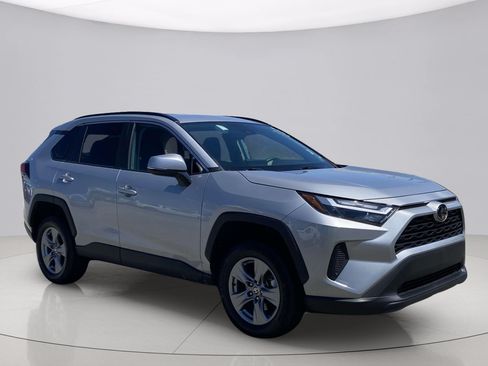 Used 2024 Toyota RAV4 XLE FWD image 1