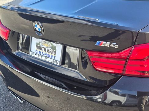 Used 2018 BMW M4 Coupe RWD image 13