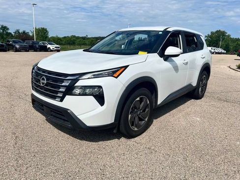 Used 2024 Nissan Rogue SV FWD image 7