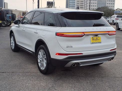 Certified 2025 Lincoln Corsair FWD image 24