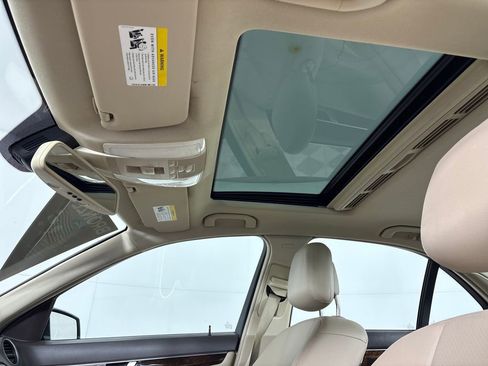 Used 2012 Mercedes-Benz C 300 4MATIC Sedan image 32