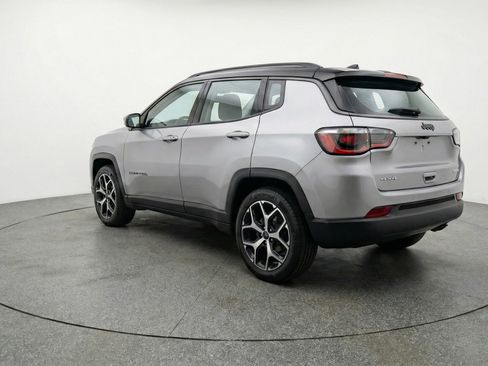 Used 2025 Jeep Compass Limited AWD/4WD image 6