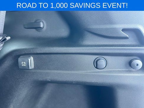 Used 2023 Jeep Grand Cherokee L Laredo image 38