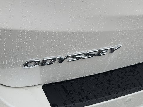 New 2026 Honda Odyssey Touring image 19