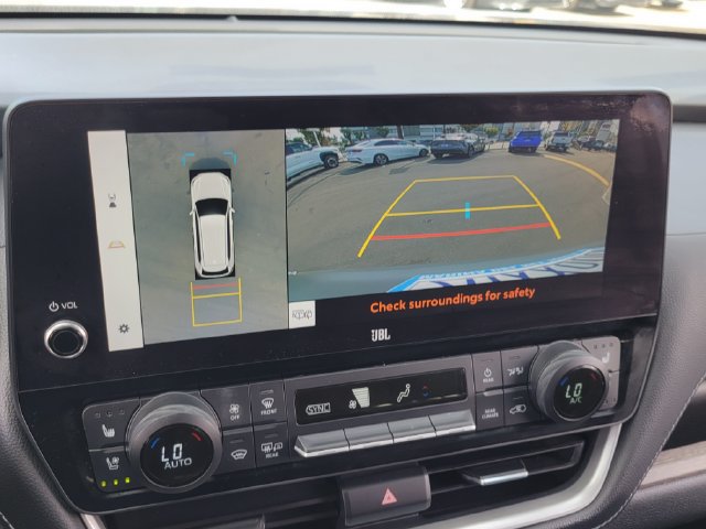 Used 2024 Toyota Grand Highlander AWD image 13