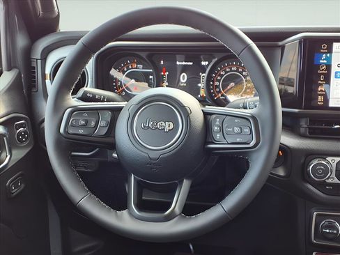 New 2025 Jeep Gladiator Willys image 9