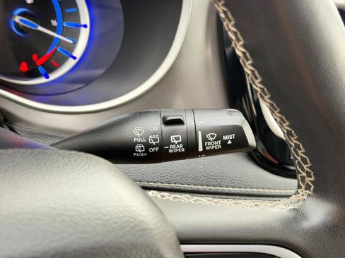 Used 2022 Chrysler Pacifica Touring-L FWD image 73