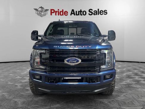 Used 2019 Ford F250 Lariat AWD/4WD image 2