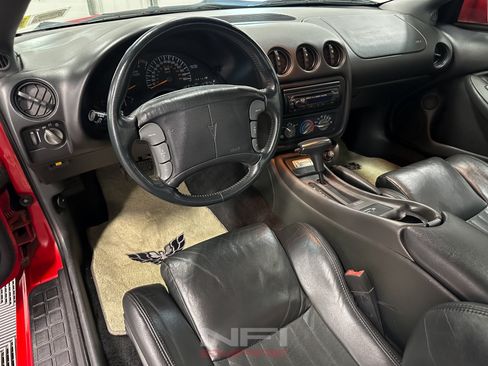 Used 1994 Pontiac Firebird Formula RWD image 30
