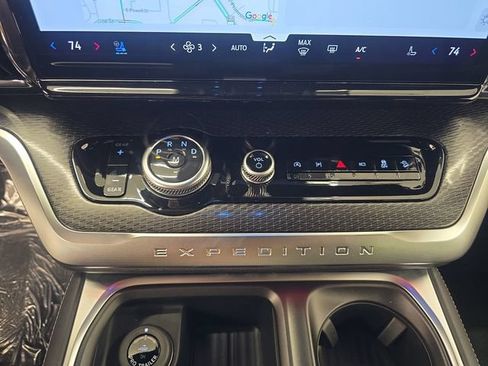 New 2026 Ford Expedition Platinum w/ Stealth Appearance Package AWD/4WD image 34