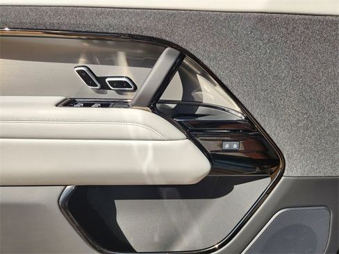 New 2026 Land Rover Range Rover Sport SE image 16