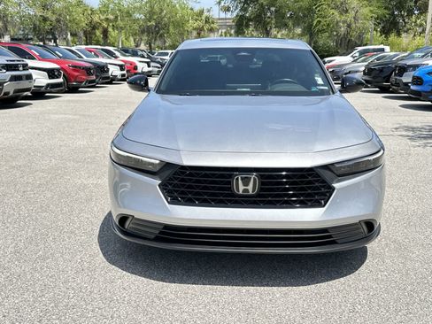 Used 2024 Honda Accord Sport image 9