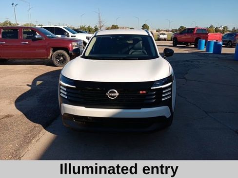 New 2026 Nissan Kicks SR image 10