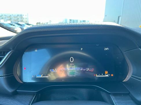 Used 2024 Jeep Grand Cherokee Limited image 9