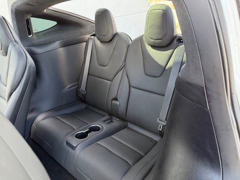 Used 2022 Tesla Model X Plaid image 16